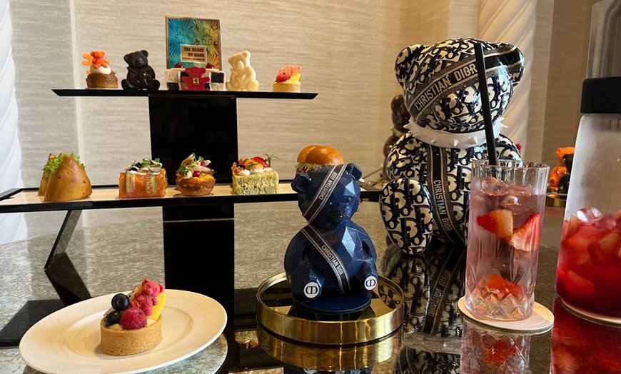 Image 3: Afternoon Tea at Sultans Lounge @ 5* Jumeirah Zabeel Saray @The Palm