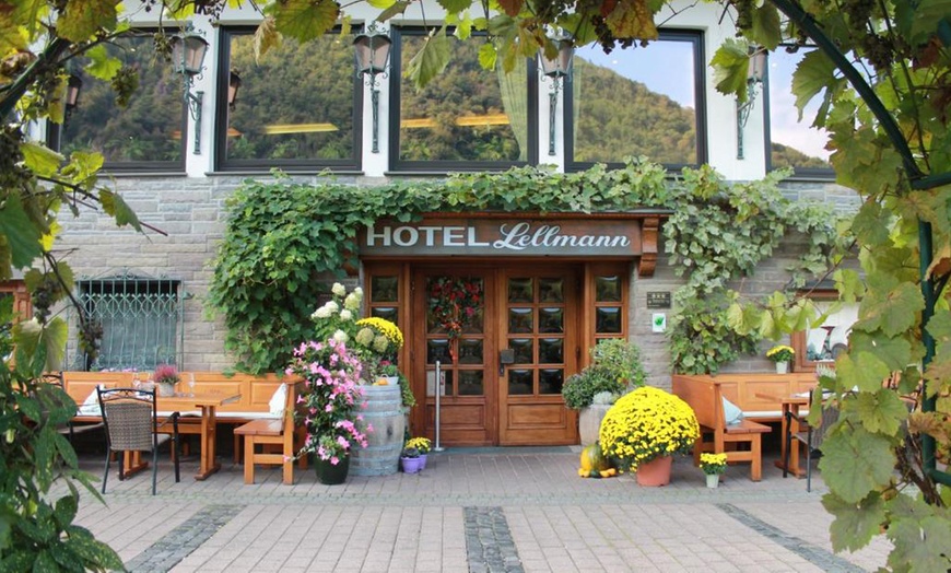 Image 3: Mosel: Doppelzimmer mit Frühstück, Kuchenbuffet und Bio-Sauna