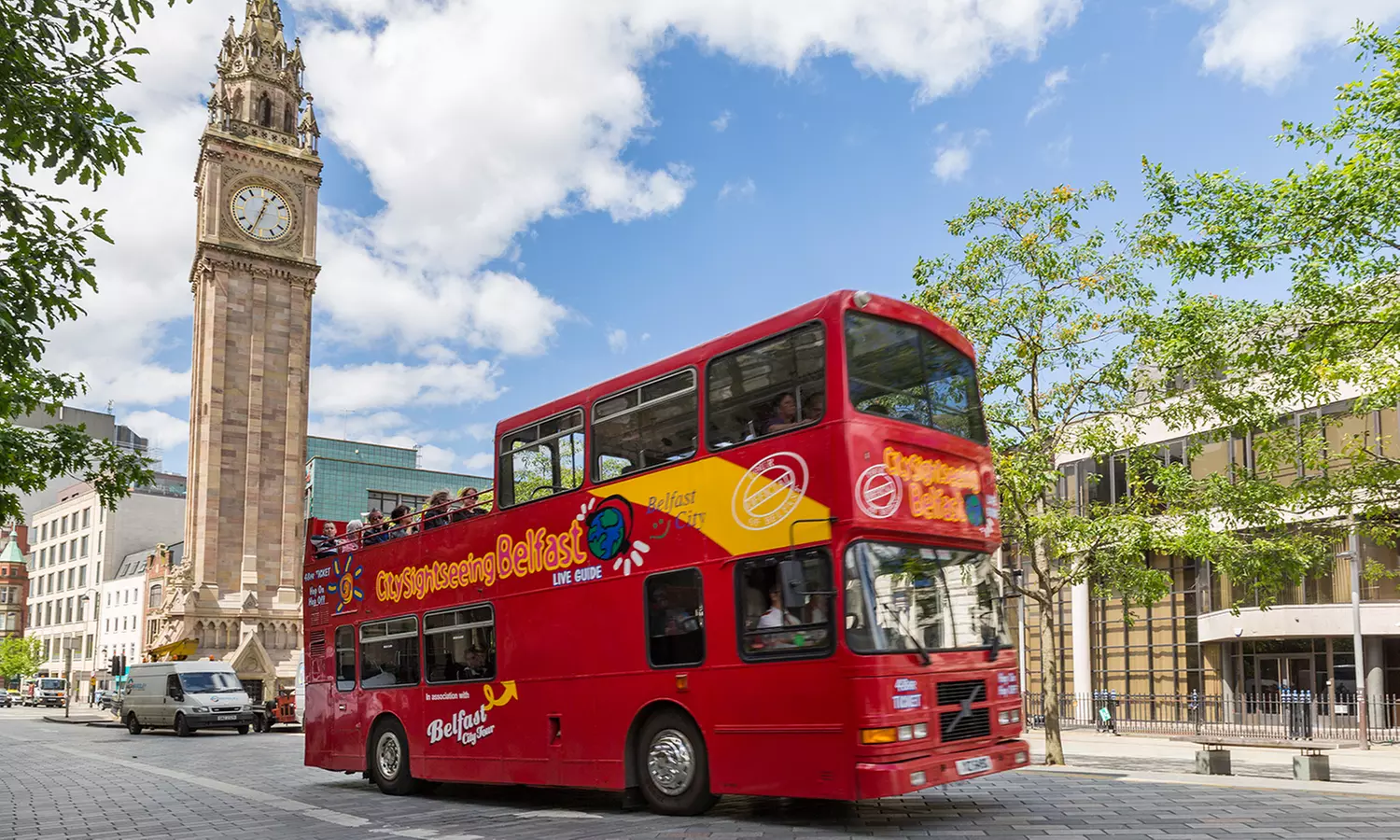 Hop On Hop Off Tour - Belfast at City Sightseeing