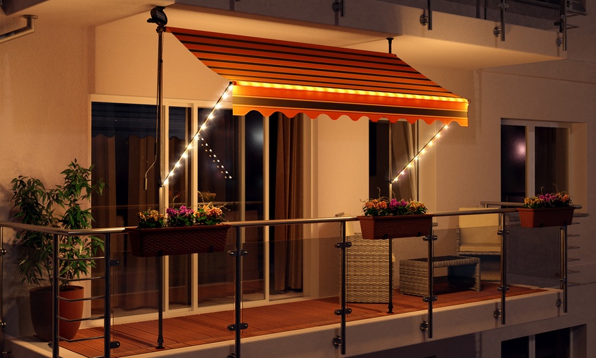 Image 5: Store retractable avec LED, marque Swing & Harmonie