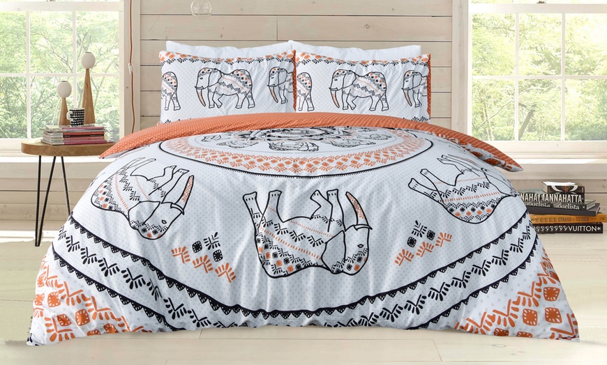 Image 8: Smart Living Premium Reversible Tribal Elephant Duvet Set 