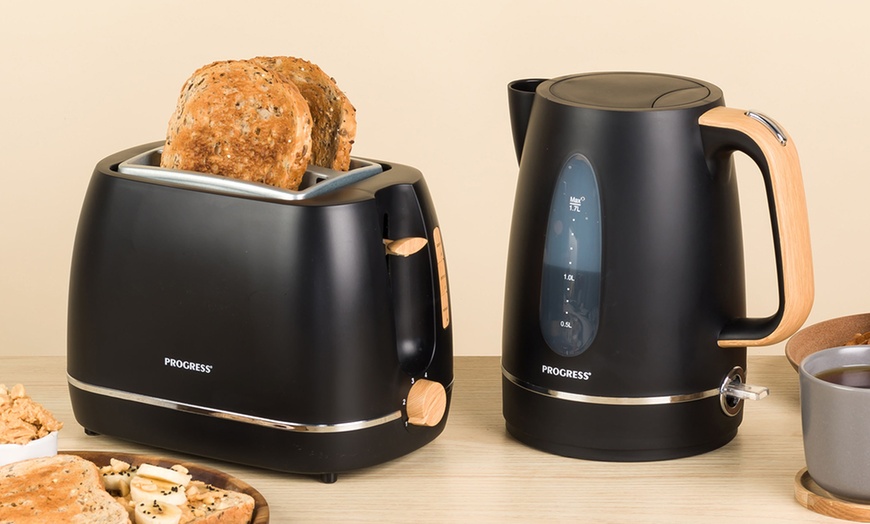 Image 8: Kettle, Toaster and Coffee Maker