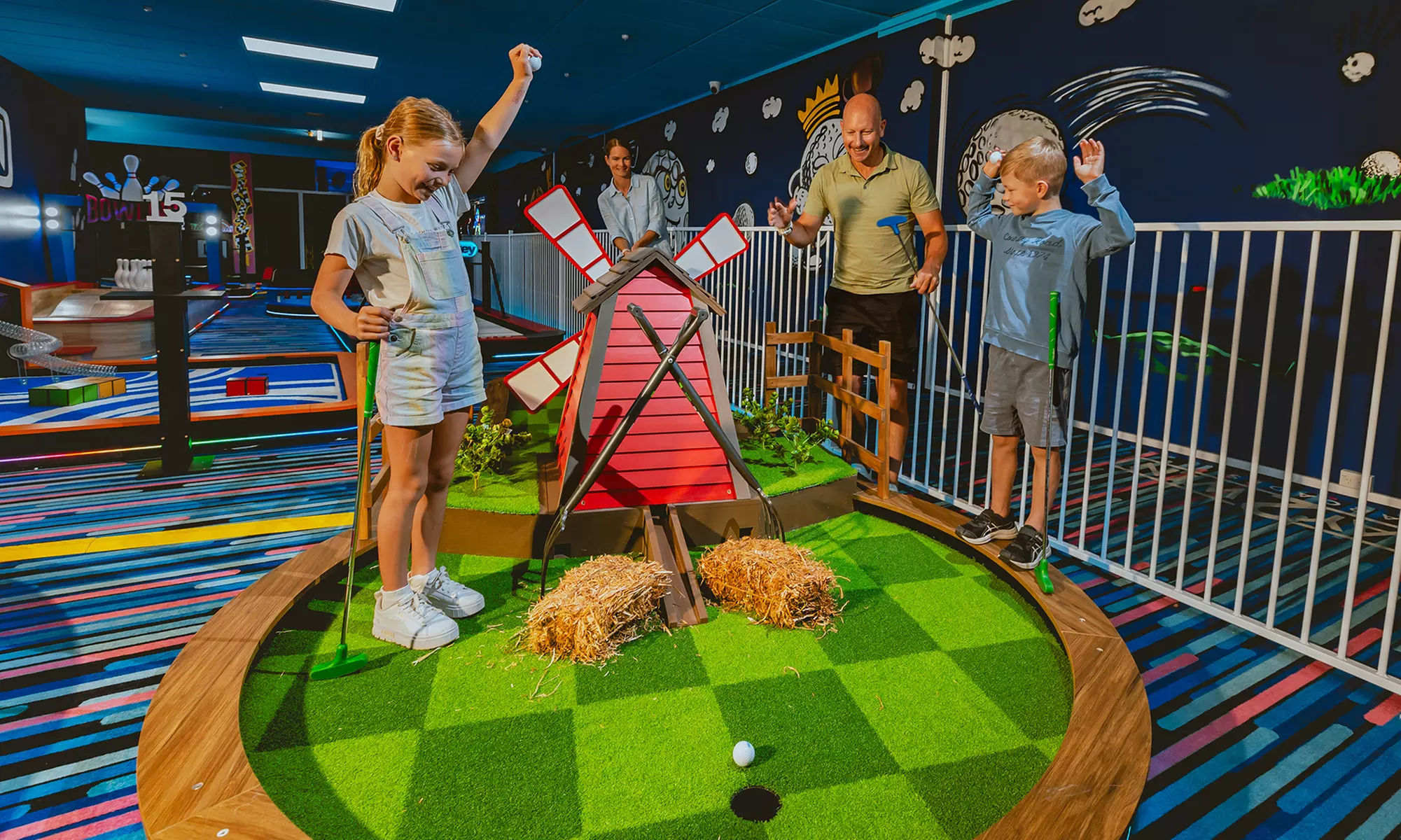 Bis zu 10% Rabatt auf den Golf – Minigolf – Schwarzlicht bei Laserstar Oldenburg