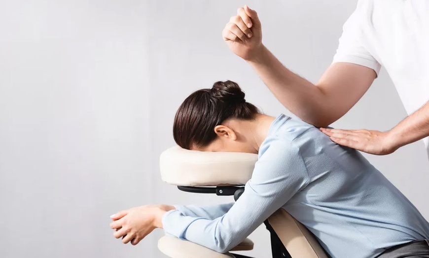 Image 2: Réduction du stress : Amma assis ciblé dos, nuque, épaules