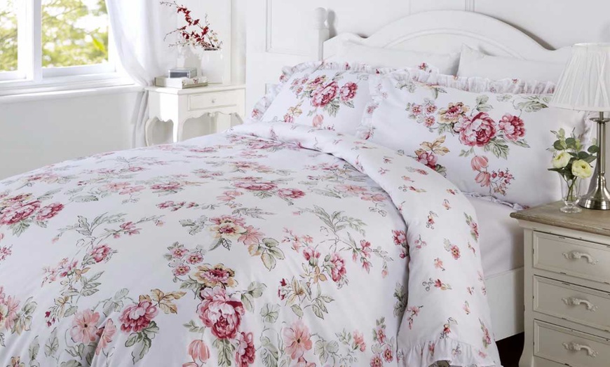 Image 4: Frilled Edge Duvet Sets