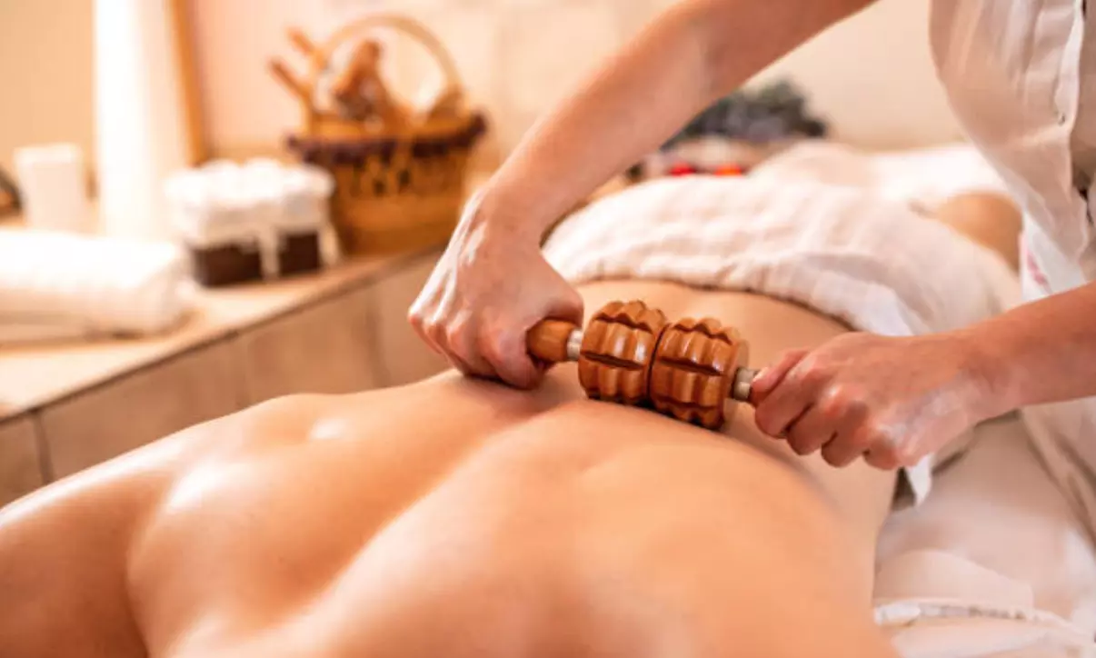 Sesión de maderoterapia con Eraesthetic