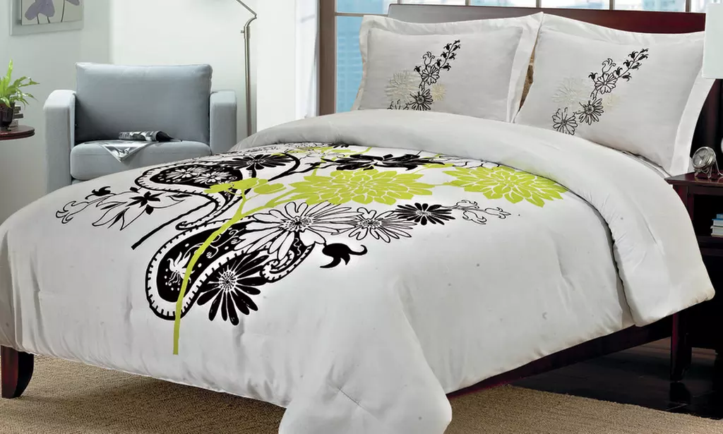 3-Piece Legacy Bed-In-a-Bag Set - Primary Image