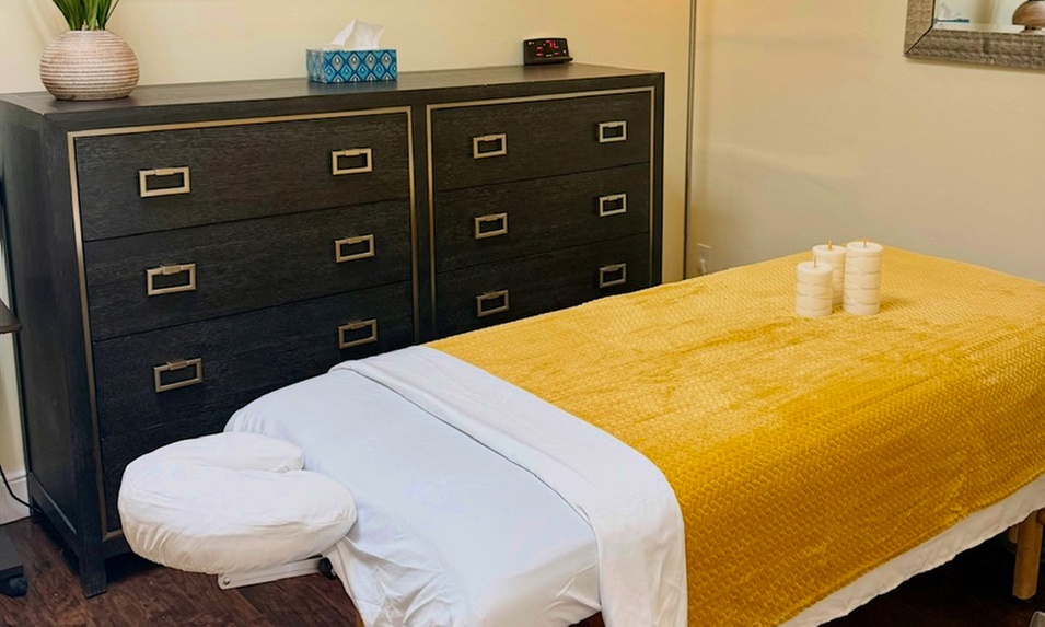 Relax with a 60-, 90- or 120-Minute Swedish or Deep Tissue Massage