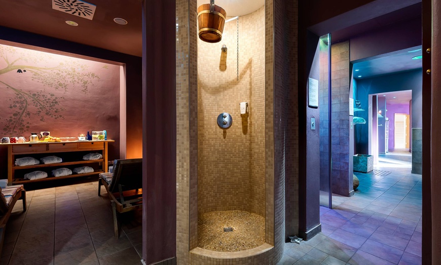 Image 4: Rimini 4*: soggiorno con colazione, idromassaggio, cena o massaggio 