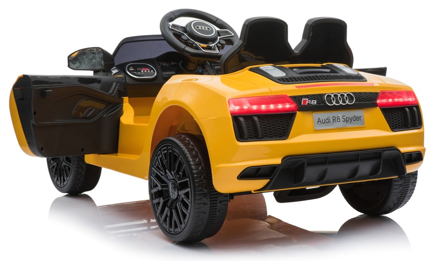 Image 10: Elektrische kinderauto Audi R8 Spyder