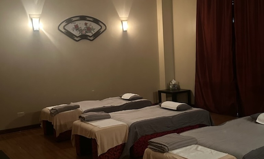 Image 5: Massage Combo Head, Shoulder Neck, Legs, Feet /Back Soak Essential Oil