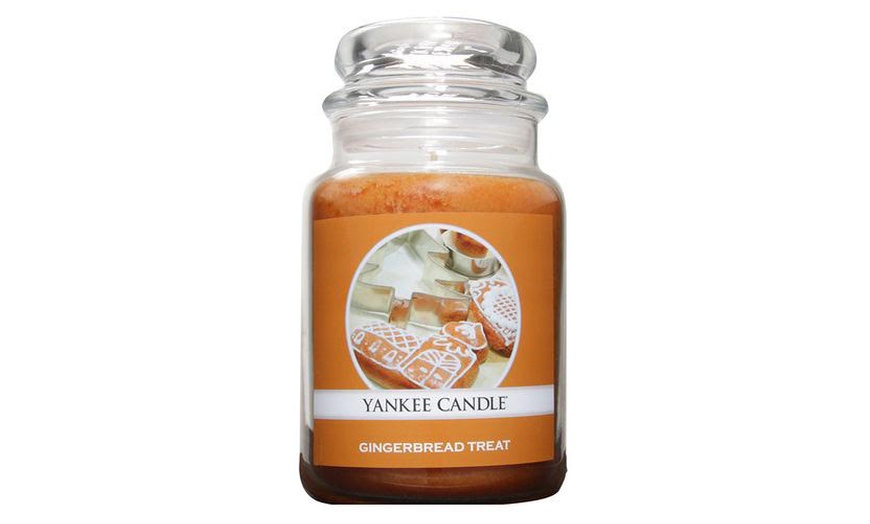 Image 6: Yankee Candle Jar with Holder