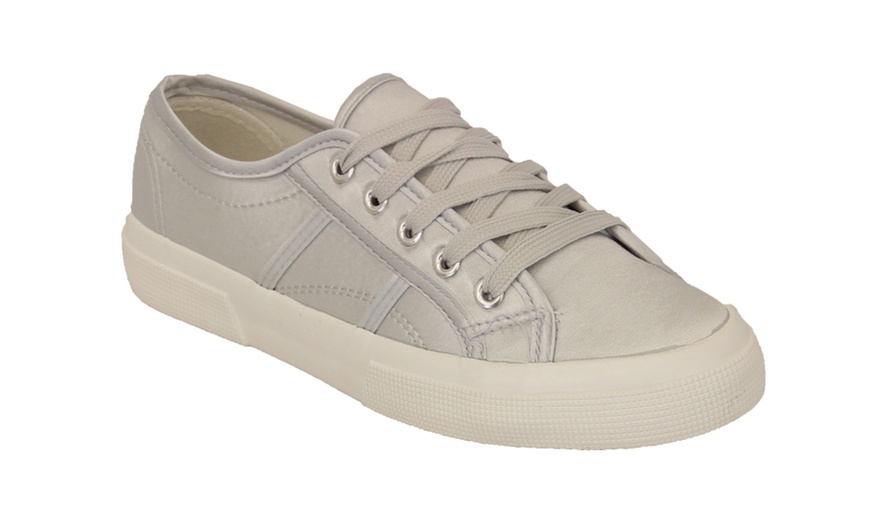 Image 10: Women's Lace Up Plimsolls