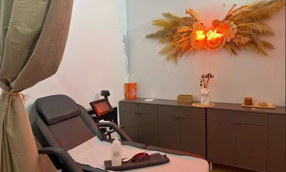 Massage californien ou massage crânien d'1h avec soin du visage