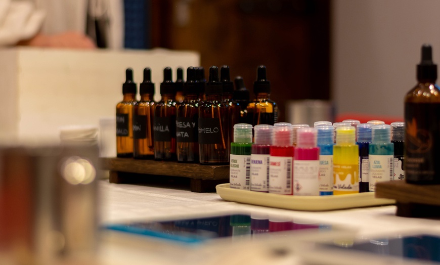 Image 12: Crea tus propias velas - 2 velas durante 3h con bebida 