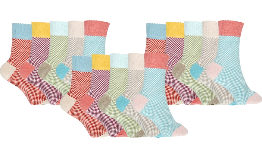 Image 8: 5-. 10- or 15-Pack of Women's Winter Thermal Socks