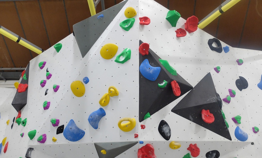 Image 6: Indoor Climbing Day Pass for One at Romford Rock and Boulder