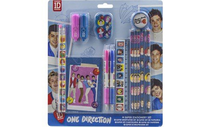 Image 6: One Direction Stationery Sets