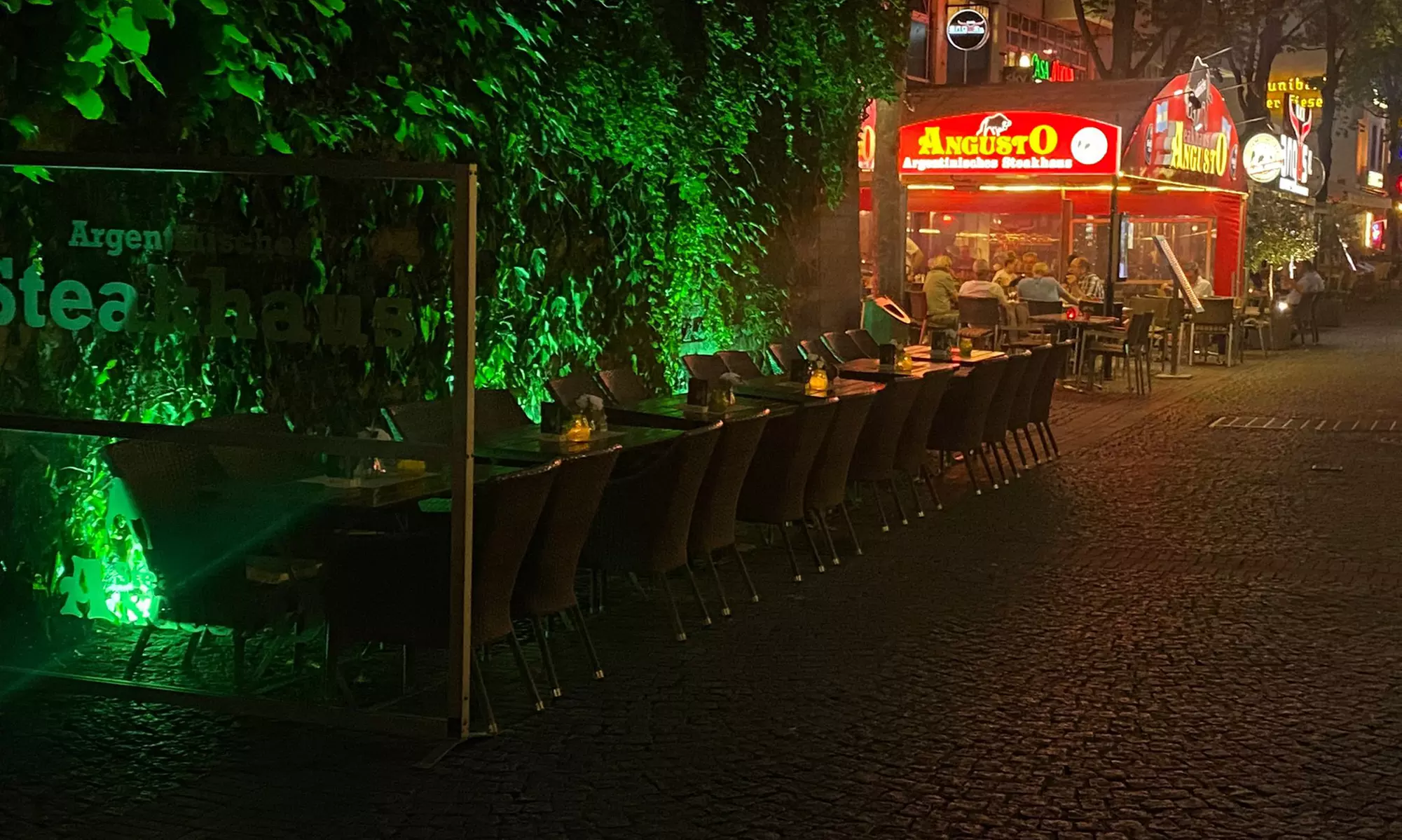 Schnitzel, Pommes frites & Salat