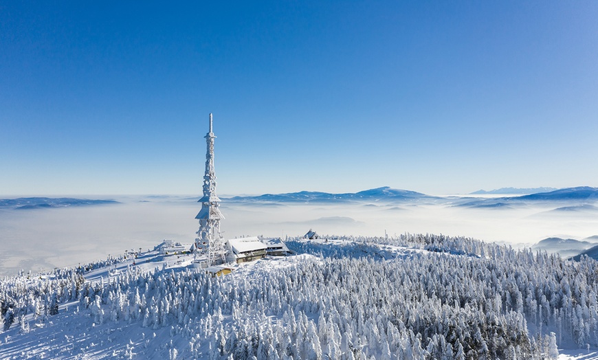 Image 8: ⛷️ Całodniowy skipass dla 1 osoby w Szczyrk Mountain Resort