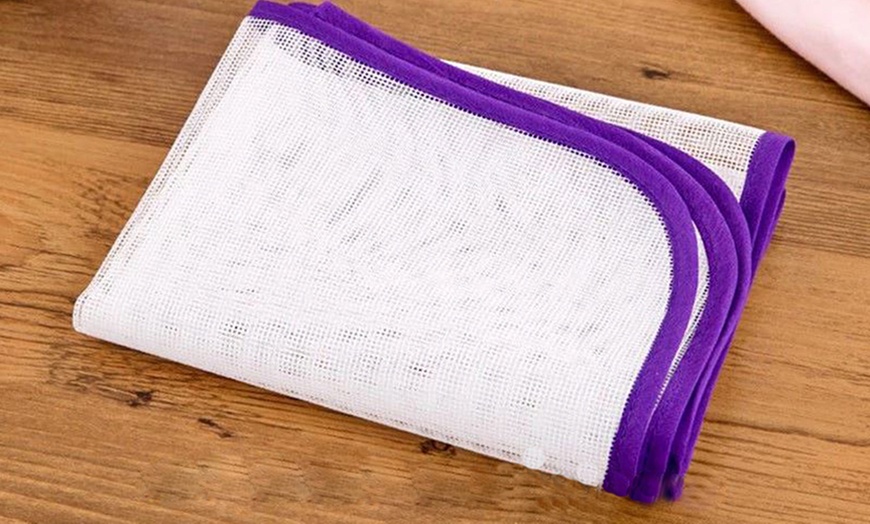 Image 7: Heat-Resistant Ironing Pad