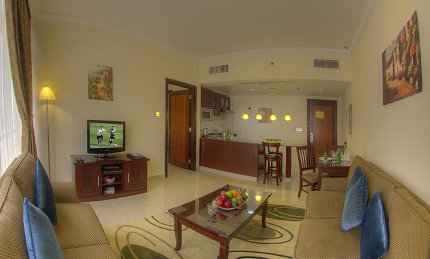 Image 2: Abu Dhabi: 1- or 2-Night Family Stay