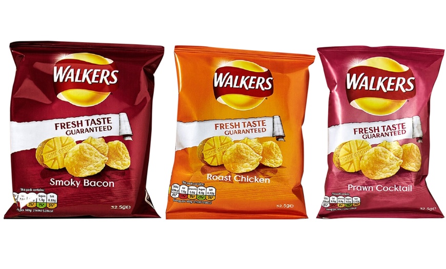 Image 8: Walkers Potato Crisps 32.5g