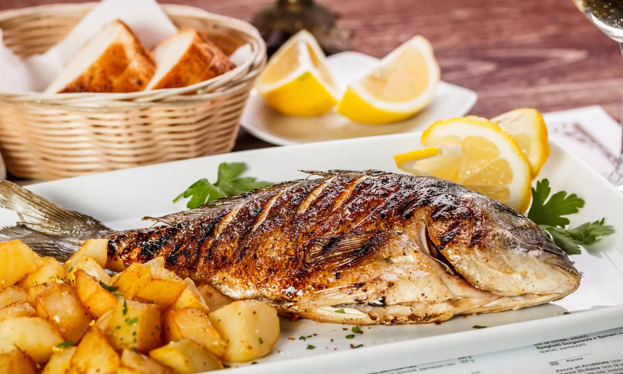 Saborea la calidad con este menú mediterráneo tradicional con platos vegetarianos para 2 o 4 personas con opción prémium - Primary Image