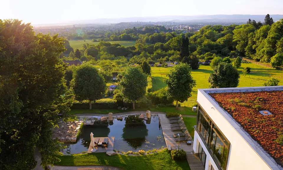 Kassel: Doppelzimmer oder Suite mit Wellness und Frühstück