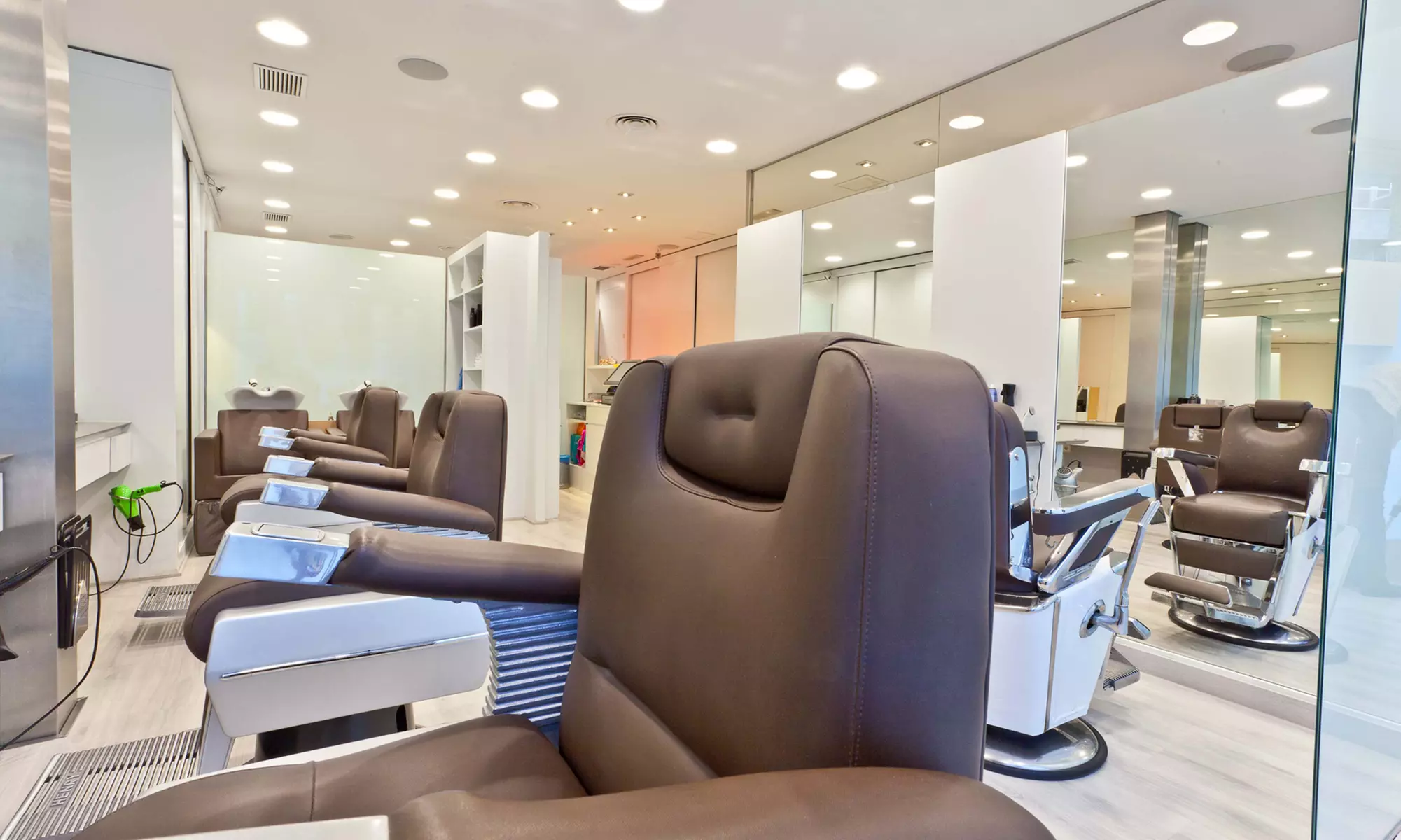 Luce una melena más suave y lisa con Alisado de Keratina u Orgánico