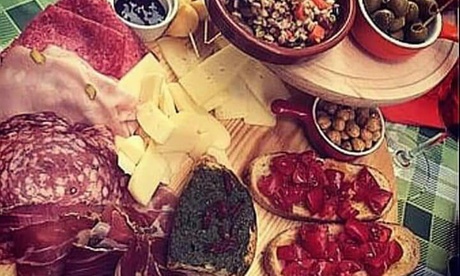 Degustazione con tagliere toscano o vegetariano e calici di vino al Gradisca 1973 (sconto fino a 51%)