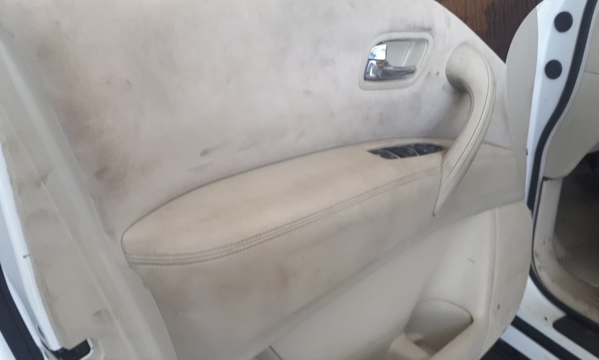 Image 4: Car Interior Clean and Polish