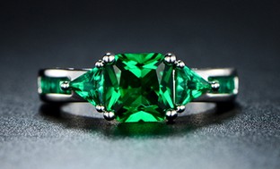 4.00 CTW Princess Cut Emerald Ring in 18K Gold White Plating