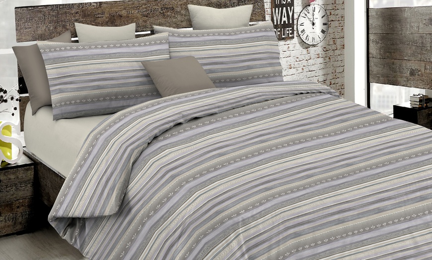 Image 23: Parure copripiumino