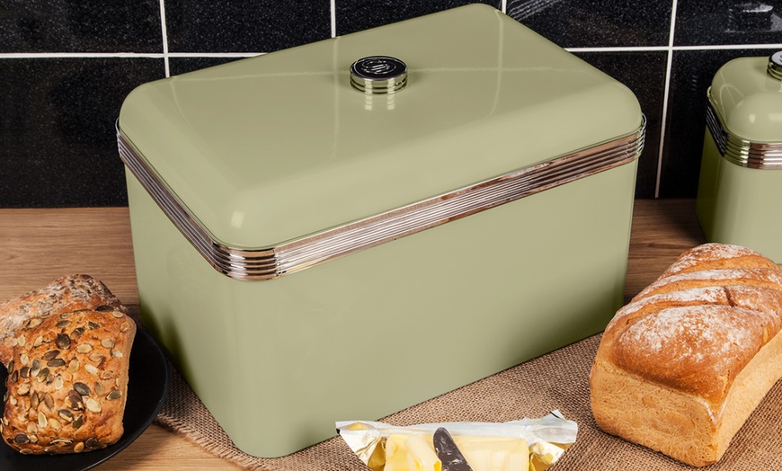 Image 12: Swan Bread Bin and Canister Set