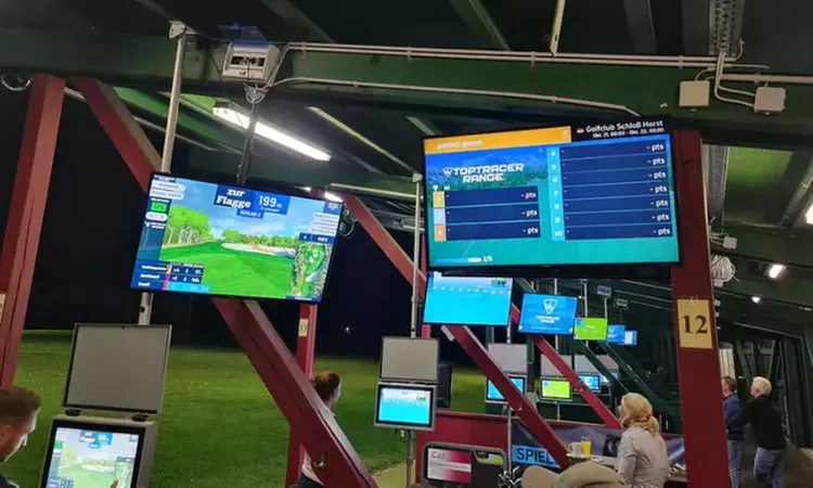 Ultimativer Golfspaß: Golf Toptracer Range Paket