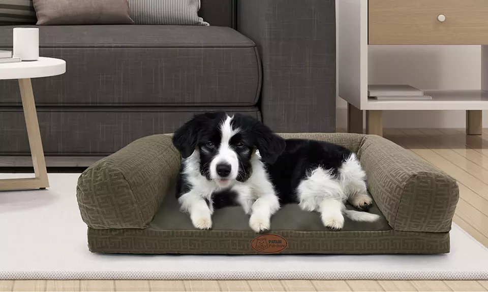 Cucce, lettini e divanetti per cani e gatti in vari modelli e misure