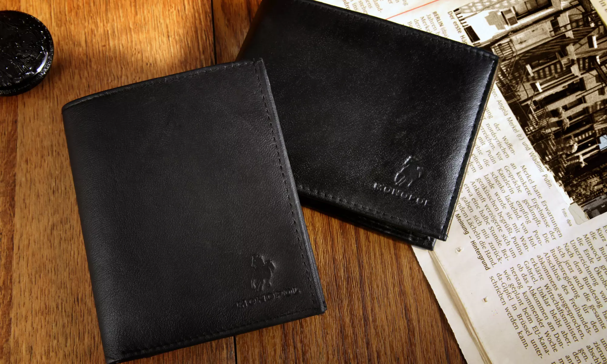 1x oder 2x Monopol Geldbörse aus Echtleder in Quer- oder Hochformat - Primary Image