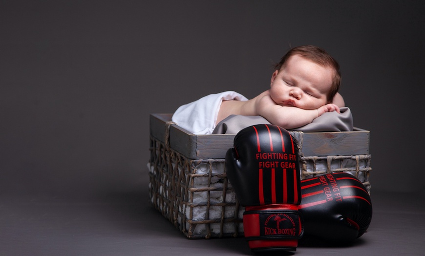 Image 6: Newborn Photoshoot with Prints