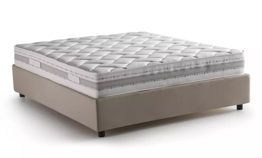 Image 15: Lit double "Silvia" avec matelas en option