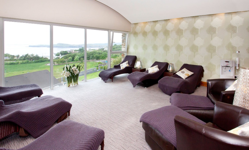 Image 2: Co. Donegal: 4* 2-or 3-Night Stay with Breakfast