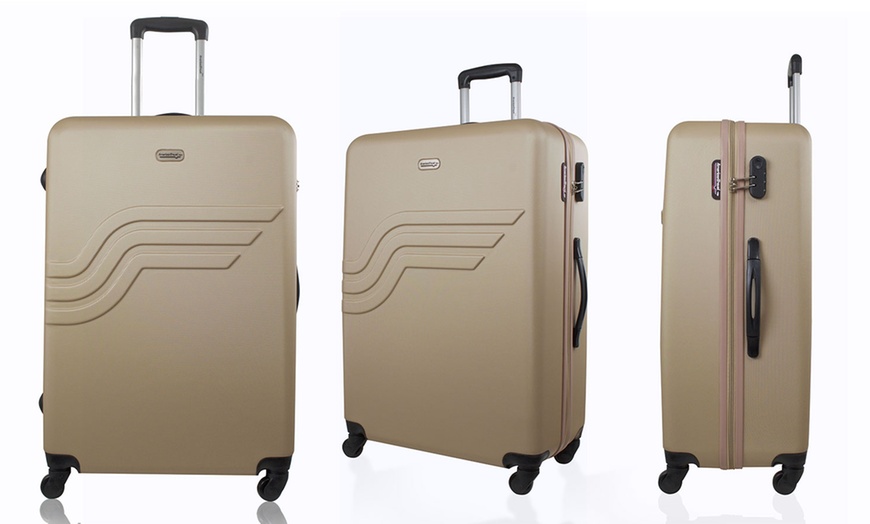 Image 46: Set of 3 Suitcases