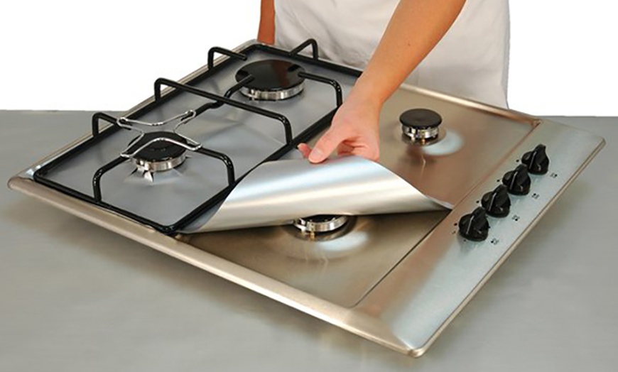 Image 2: Non-Stick Stove Hob Protector Set