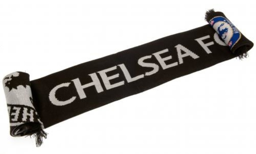 Image 5: Official Football Club Scarf