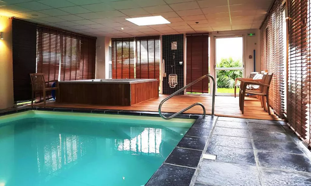 BRETAGNE | Morlaix - Ibis budget Morlaix  - Ideal couple - Accès Spa et verre de pétillant - Primary Image