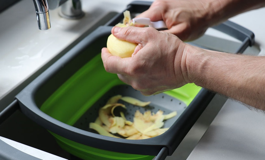 Image 7: Collapsible Colander with Handles