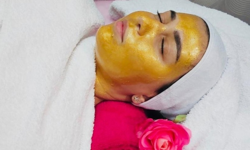 Image 2: Cleansing Facial