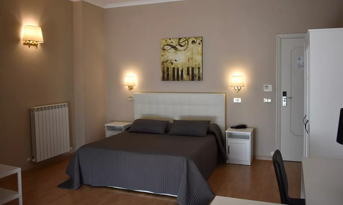 Fiuggi: camera matrimoniale con Spa, grotta di sale, massaggio e cena