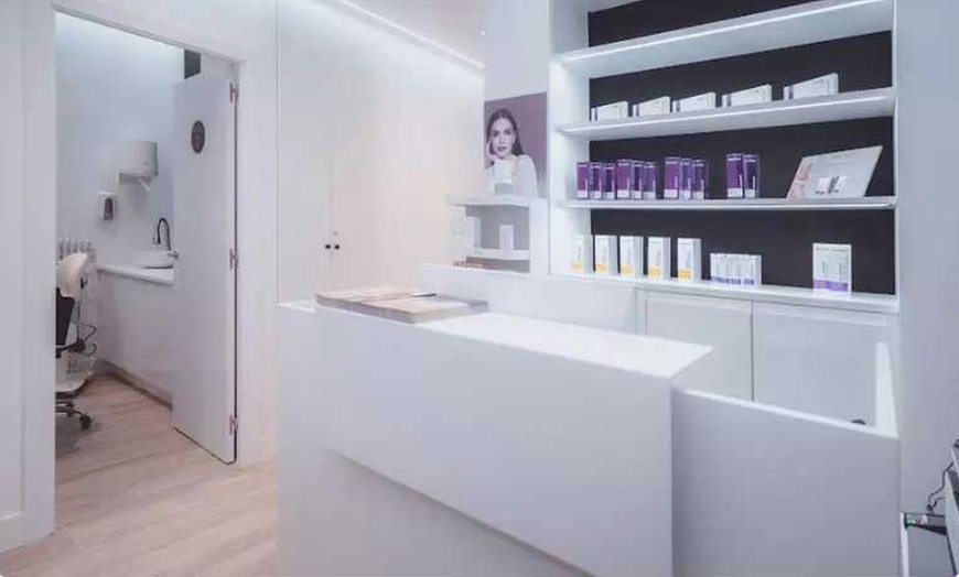 Image 12: Tratamiento facial con láser en Sapphira Prive Madrid centro