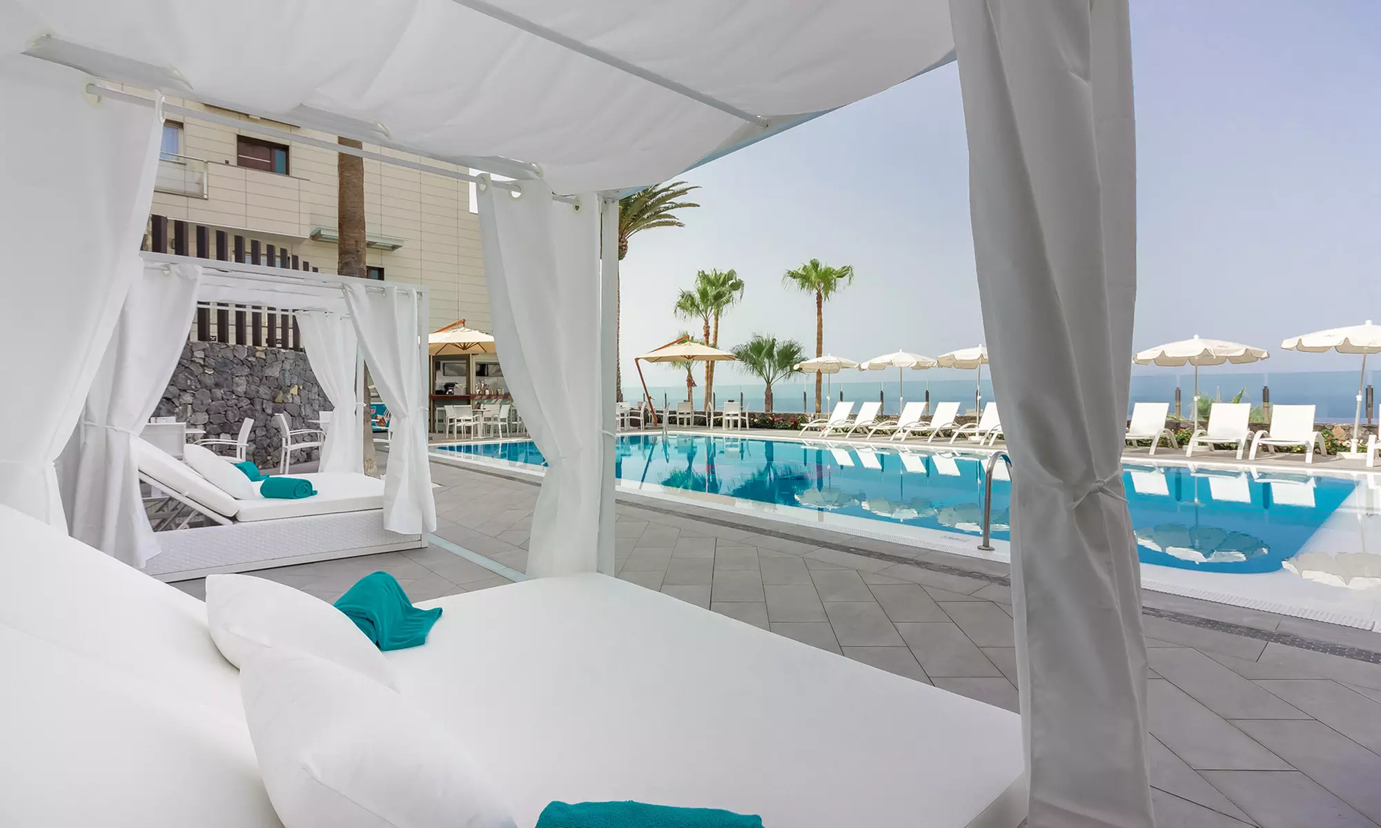 Day pass para 2 con cama balinesa y brunch o desayuno a elegir